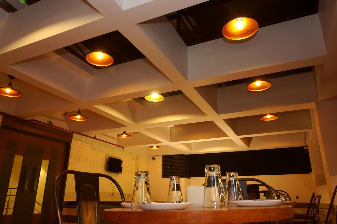 Amalfi Grand Hotell Patna  Rum bild